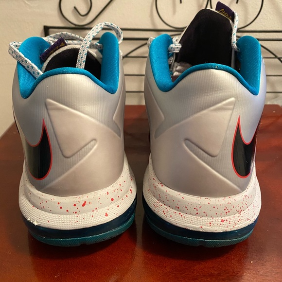 Nike Lebron 10 Low - Picture 2 of 7
